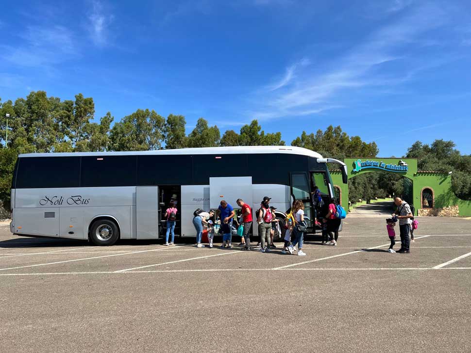 PULLMAN AUTOBUS SARDEGNA NUORO SINISCOLA BUDONI OROSEI ORANI OLIENA DORGALI CALA GONONE CALAGONONE TORTOLI' TORTOLÌ OLBIA SASSARI ORISTANO