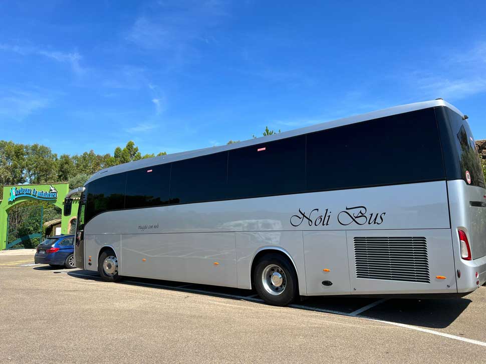 PULLMAN AUTOBUS SARDEGNA NUORO SINISCOLA BUDONI OROSEI ORANI OLIENA DORGALI CALA GONONE CALAGONONE TORTOLI' TORTOLÌ OLBIA SASSARI ORISTANO